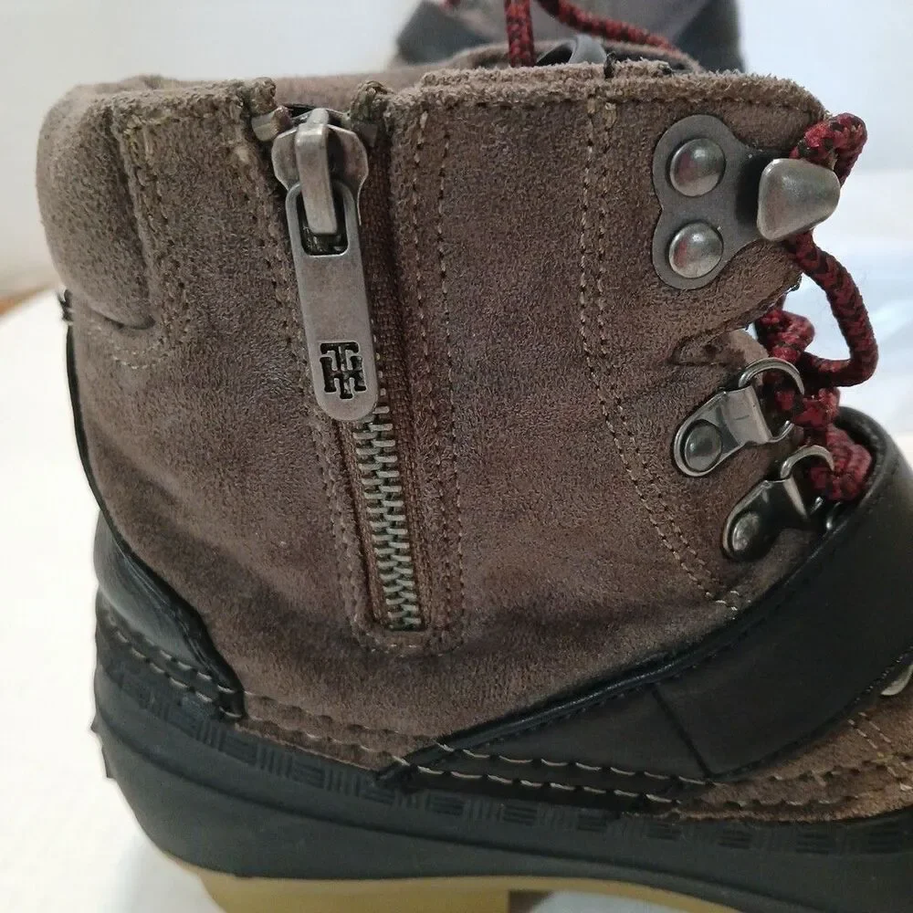 Tommy Hifiger Twreginal Womens Gray/Black Duck Snow Boots Warm Size 7M